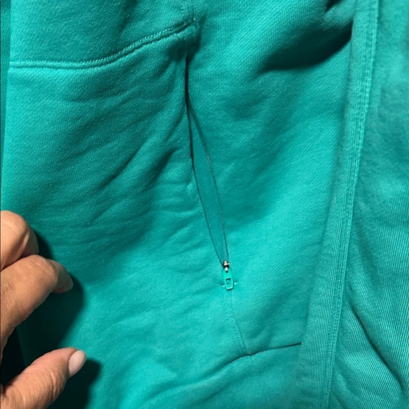 Lululemon French Terry Oversized 1/2 Zip Unisex - Picture 3 of 7
